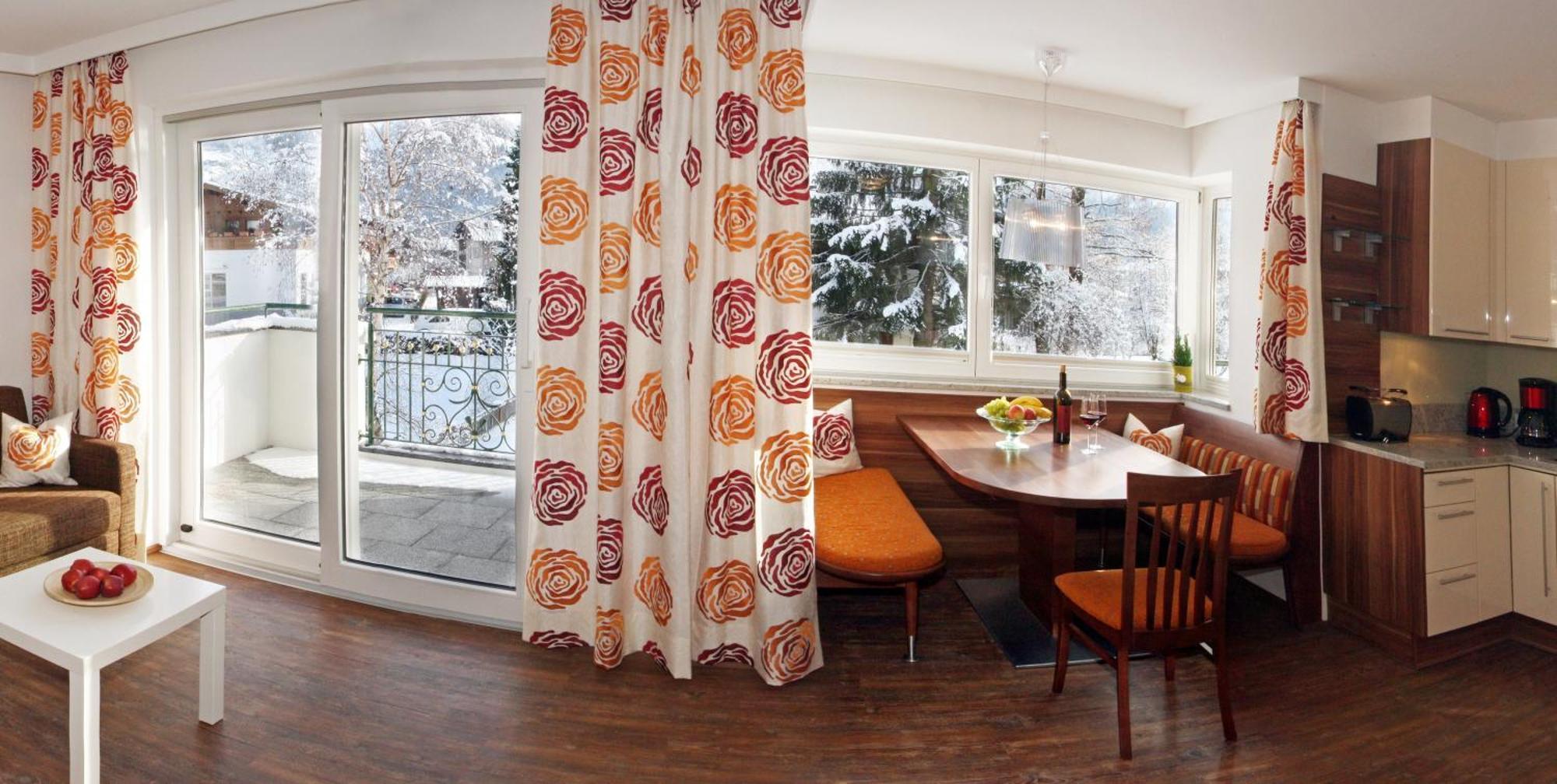 Appartements Alpenkristall Zell am Ziller Exterior photo